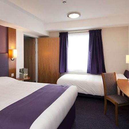 Premier Inn Portishead ブリストル エクステリア 写真