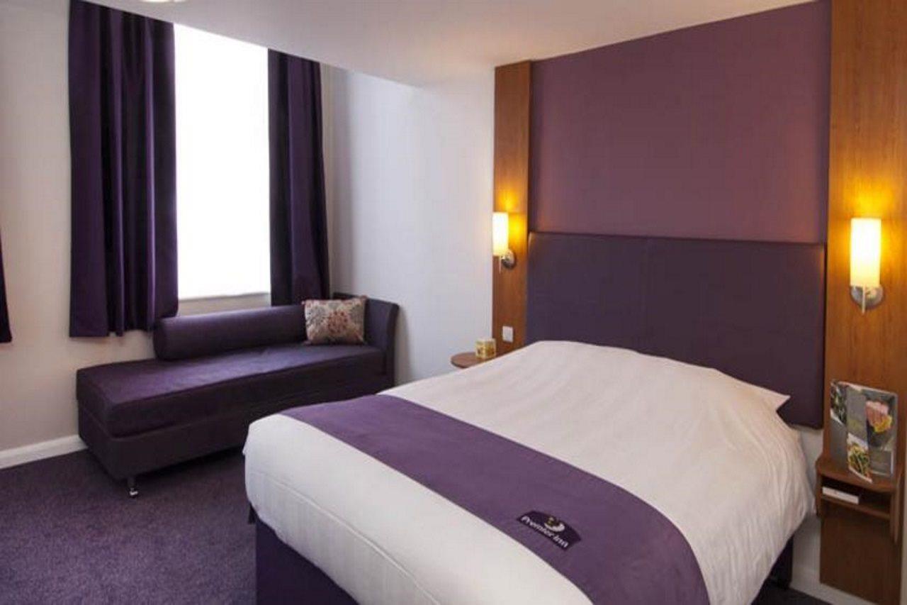 Premier Inn Portishead ブリストル エクステリア 写真